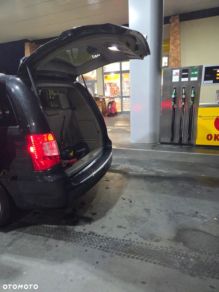 Chrysler Town & Country 3.6 Touring - 14