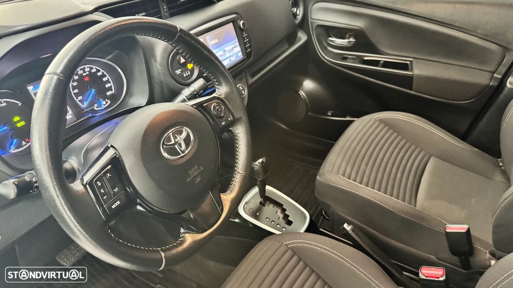 Toyota Yaris 1.5 HSD Square Collec.White - 3