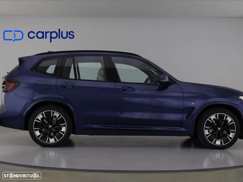 BMW iX3 M Sport Impressive - 8