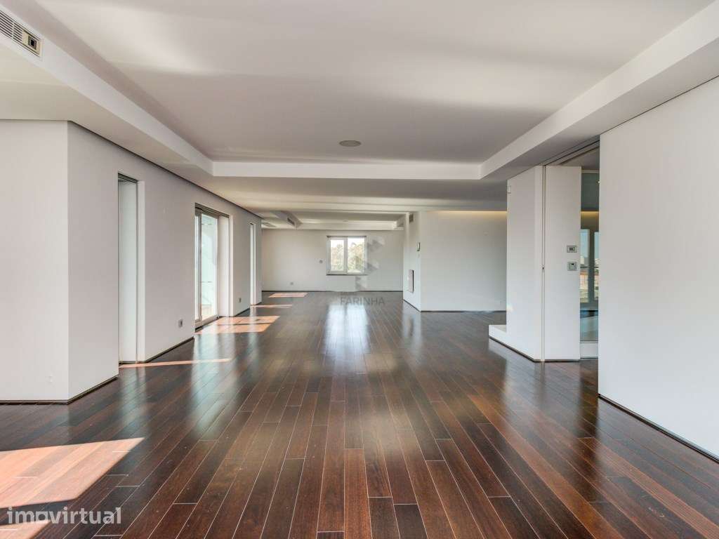 Magnífico apartamento T5 + 1 no Condomínio Jardins São Lourenço - L... - Grande imagem: 4/58