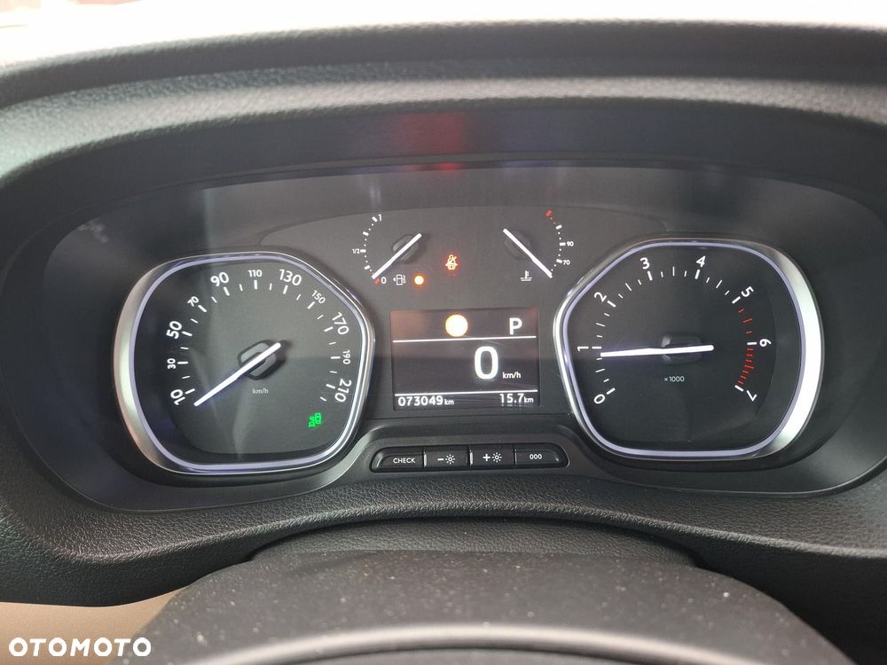 Toyota Proace Verso 2.0 D4-D Medium Family - 17