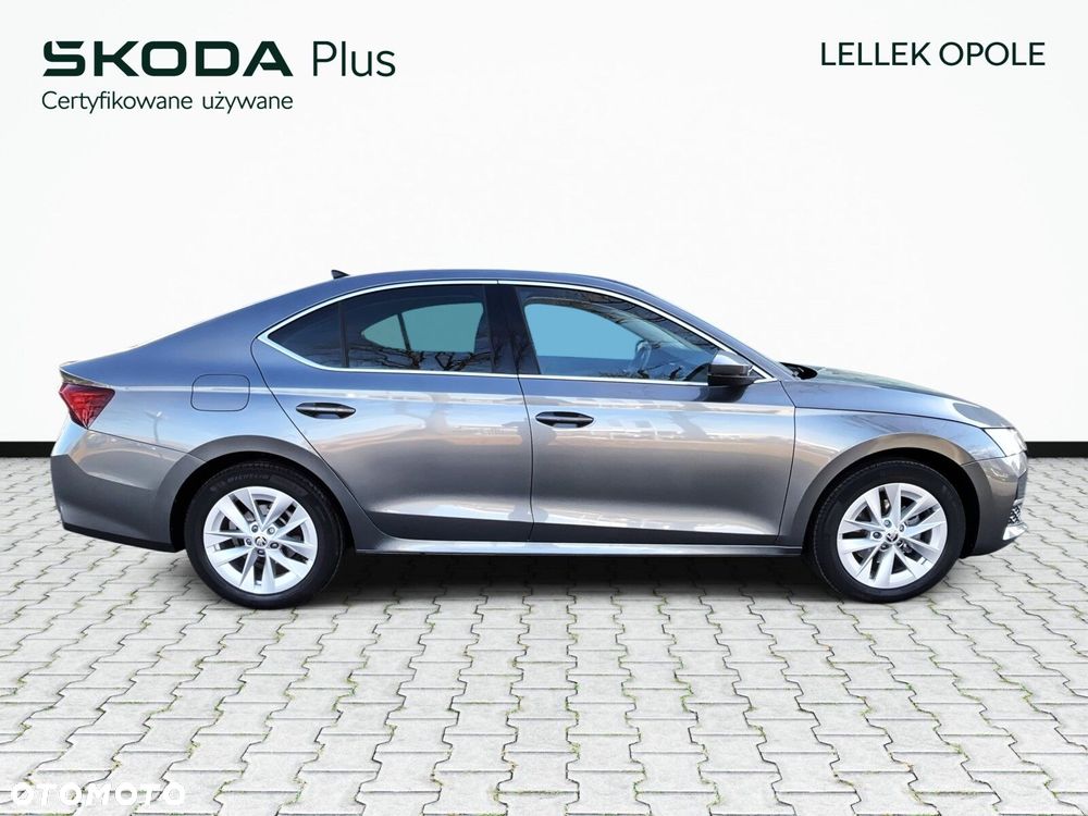 Skoda Octavia 2.0 TDI Selection DSG - 4