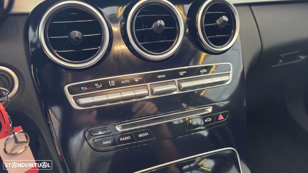 Mercedes-Benz C 180 BlueTEC Avantgarde Aut. - 41