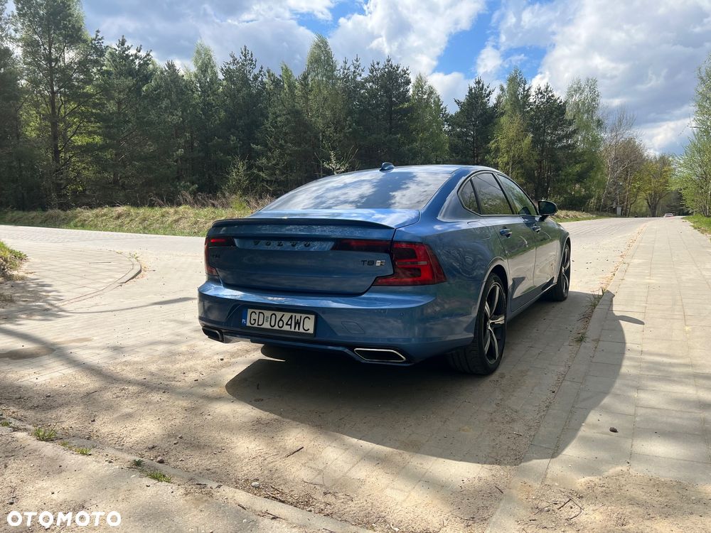 Volvo S90 T8 AWD Plug-In Hybrid R-Design - 4