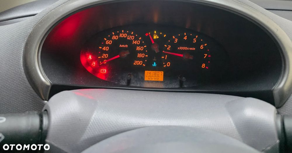Nissan Micra 1.2 Visia - 6