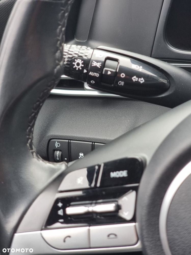 Hyundai Elantra 1.6 Modern - 31