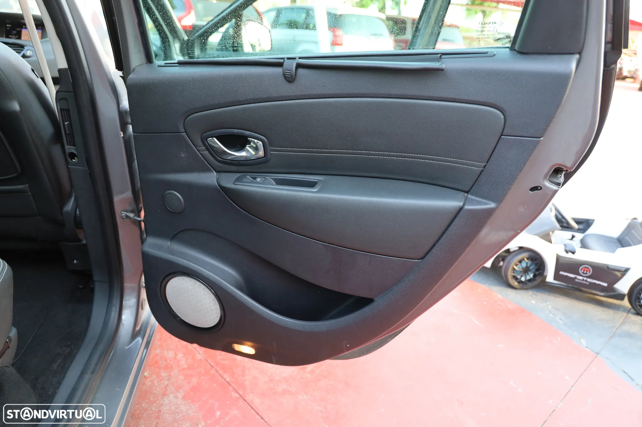 Renault Grand Scénic 1.5 dCi Bose Edition SS - 11