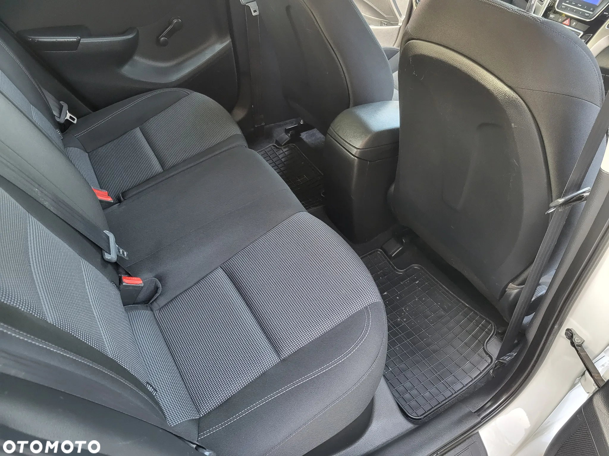 Hyundai i30 1.4 Premium - 17