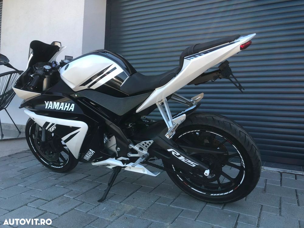 Yamaha YZF-R 125 - 7