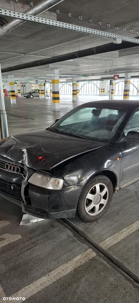 Audi A3 3-drzwiowe 1.6 Ambiente - 1