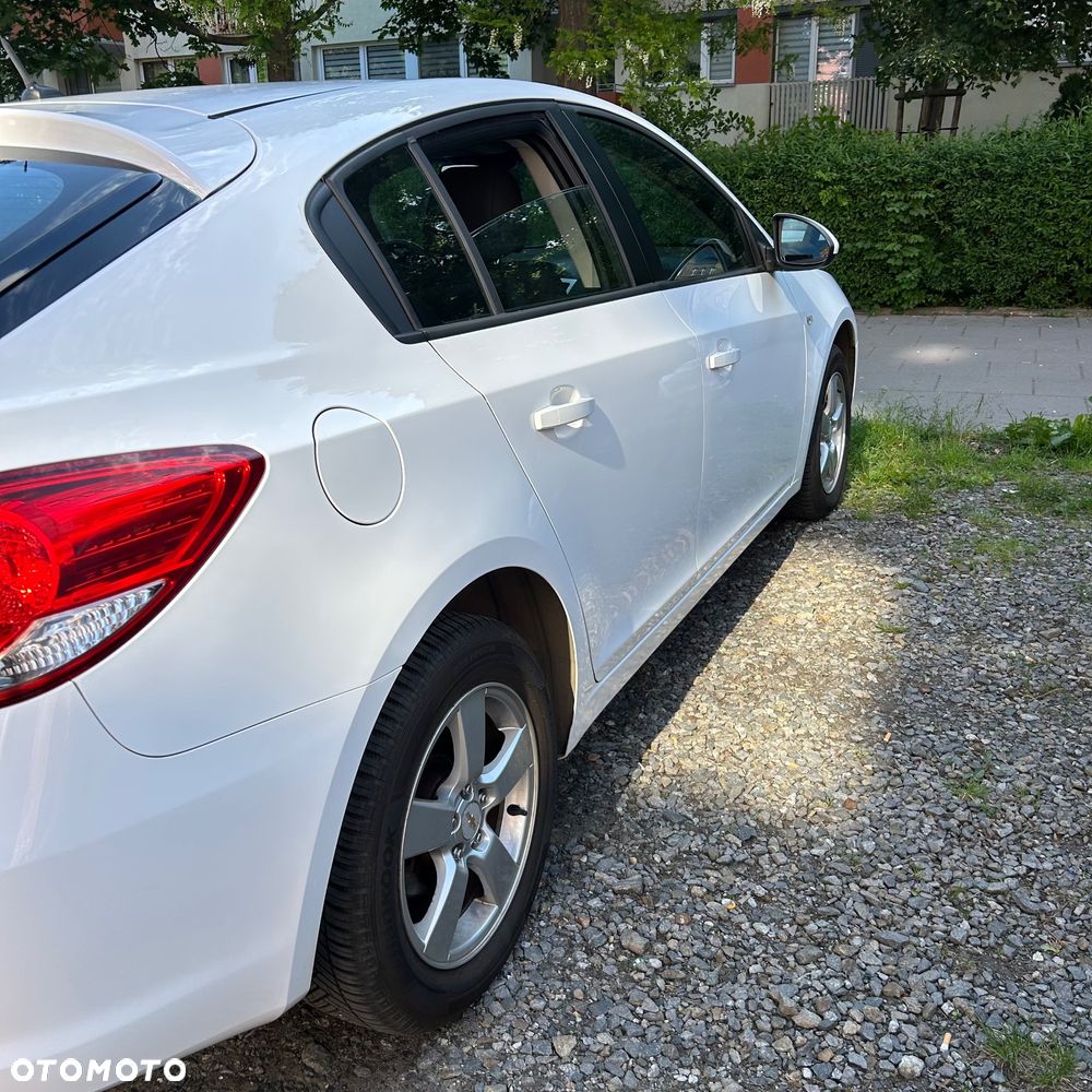 Chevrolet Cruze 1.6 LT+ - 5