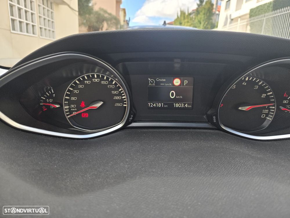 Peugeot 308 SW PureTech 130 GPF EAT8 Stop & Start Allure Pack - 5