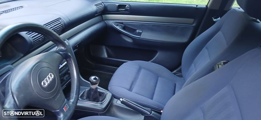 Audi A4 Avant 1.9 TDI Attraction - 7