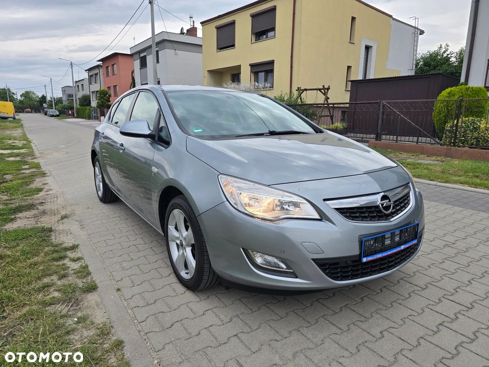 Opel Astra 1.4 T Enjoy - 2
