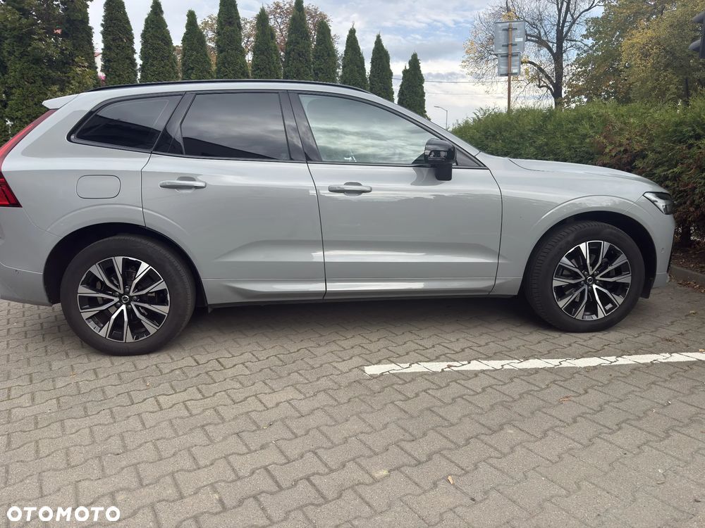 Volvo XC 60 B5 B AWD Plus Dark - 9