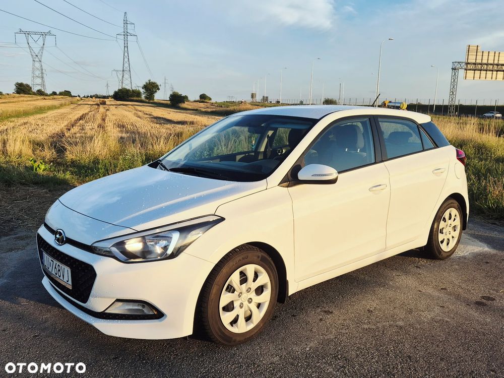 Hyundai i20 - 20