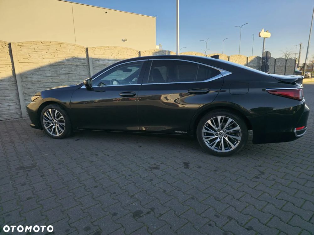 Lexus ES 300h Business Line - 8