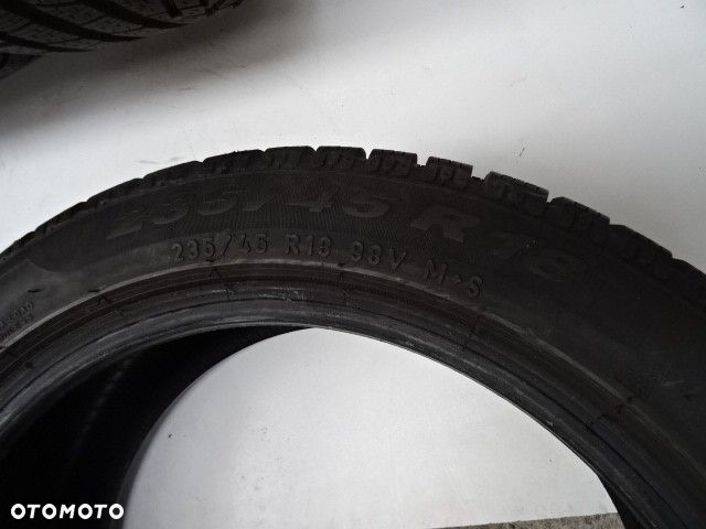 OPONY 235/45/18 4szt PIRELLI 8mm (22535) - 2