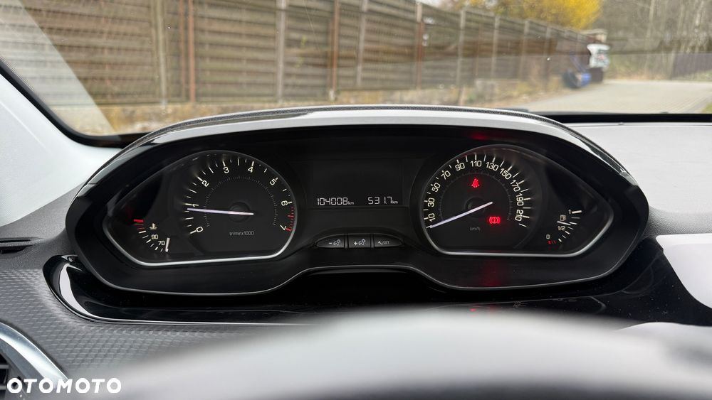 Peugeot 2008 1.2 Pure Tech Active S&S - 15