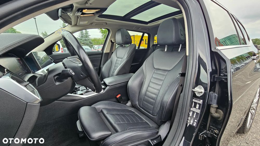 BMW Seria 3 320d xDrive Luxury Line - 7