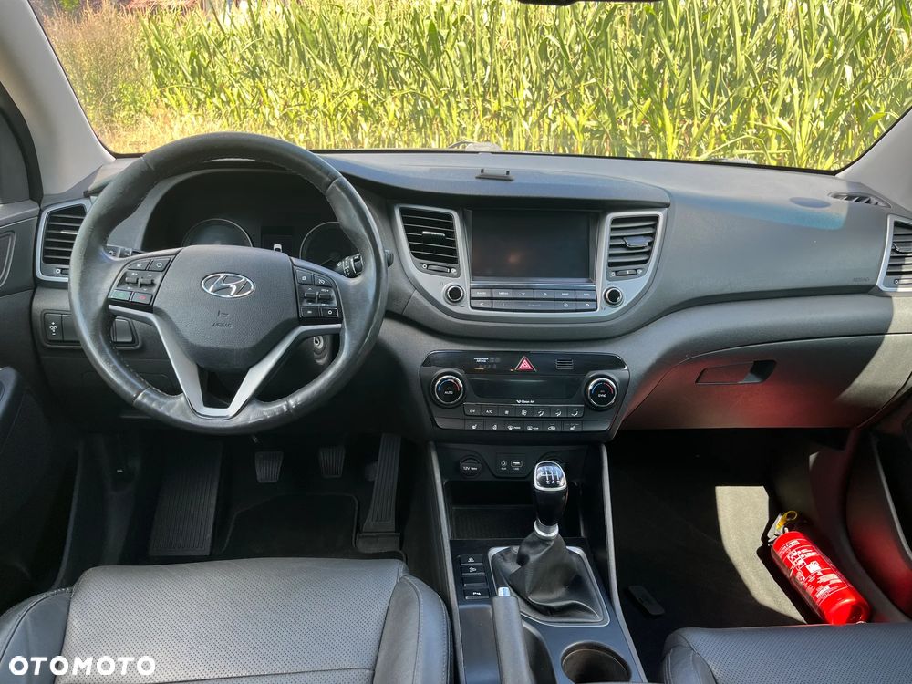 Hyundai Tucson blue 1.6 GDi 2WD Navi - 17