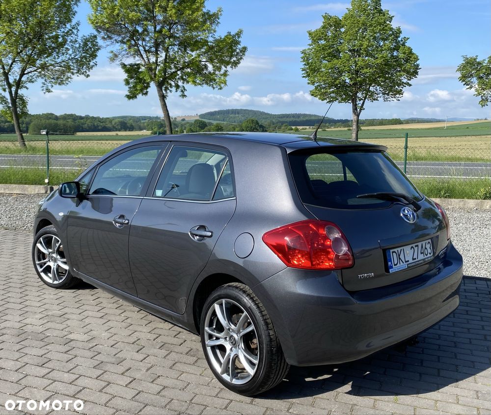 Toyota Auris - 3