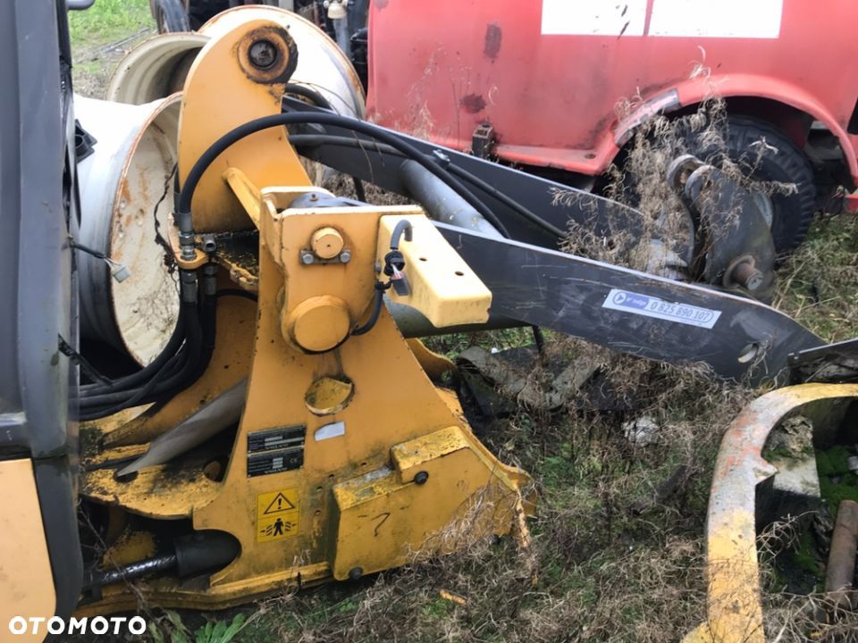 Volvo L25/L30/L35 - 4
