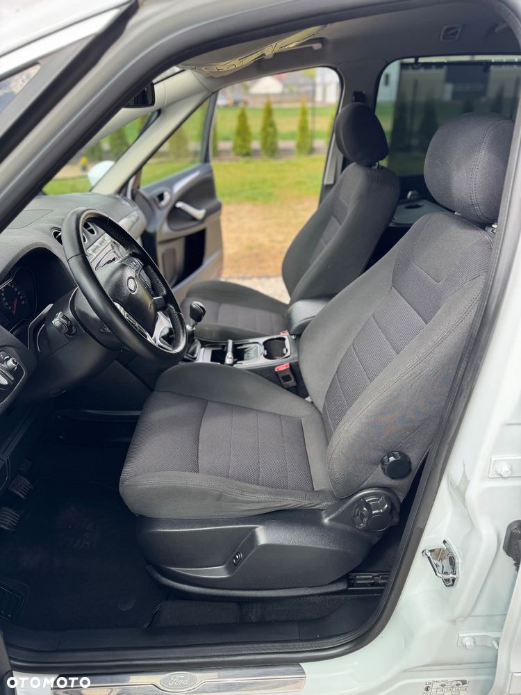 Ford S-Max 2.0 TDCi DPF Titanium X - 27