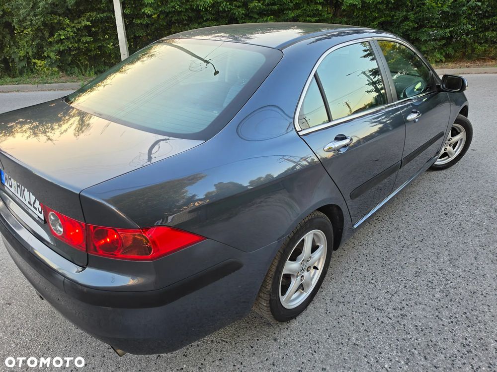 Honda Accord 2.0 ES - 21