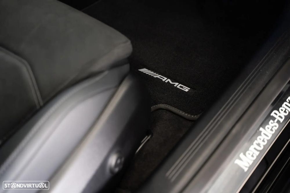 Mercedes-Benz E 300 e Station - 47