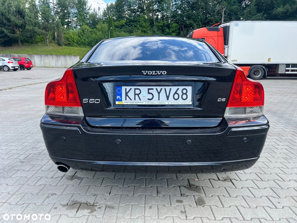 Volvo S60 ver-2-4d5-rubin - 5