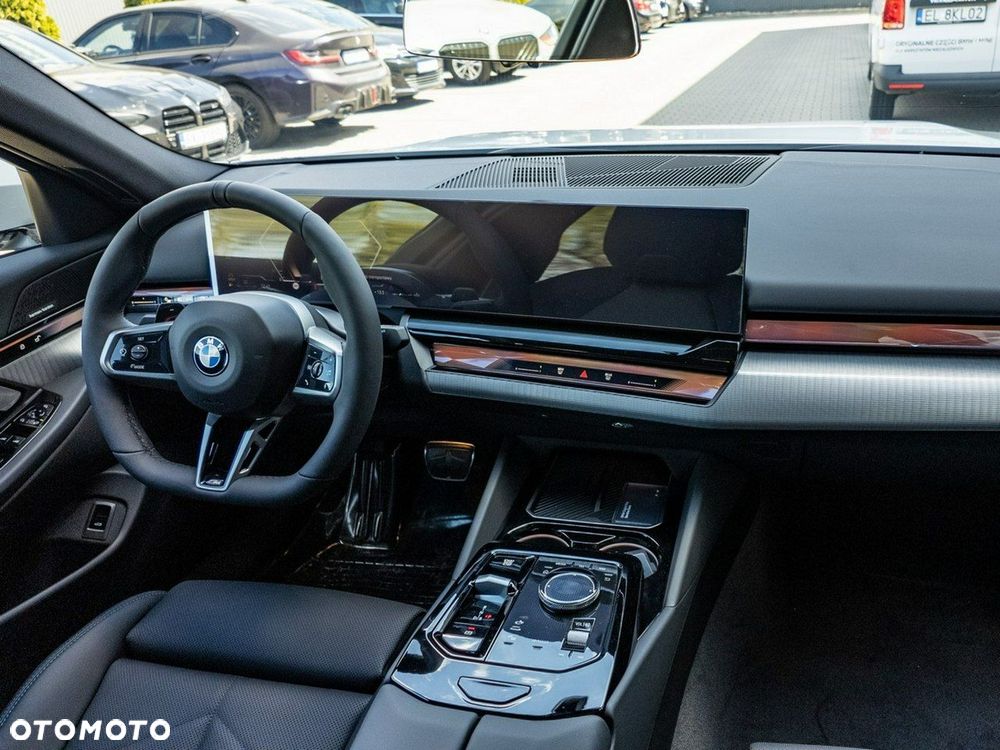 BMW Seria 5 - 21