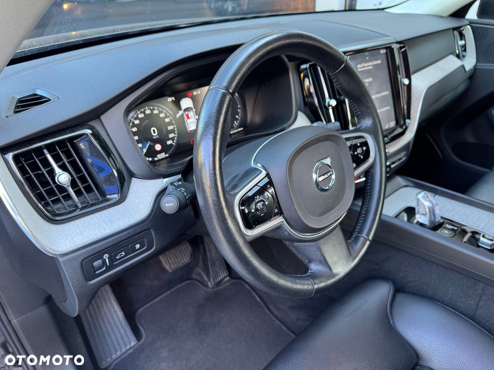 Volvo XC 60 T8 AWD Plug-In Hybrid Inscription - 37