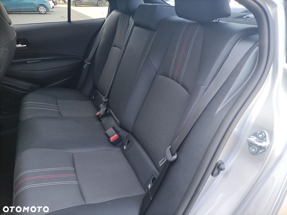 Toyota Corolla 1.8 Hybrid GR Sport Dynamic - 11