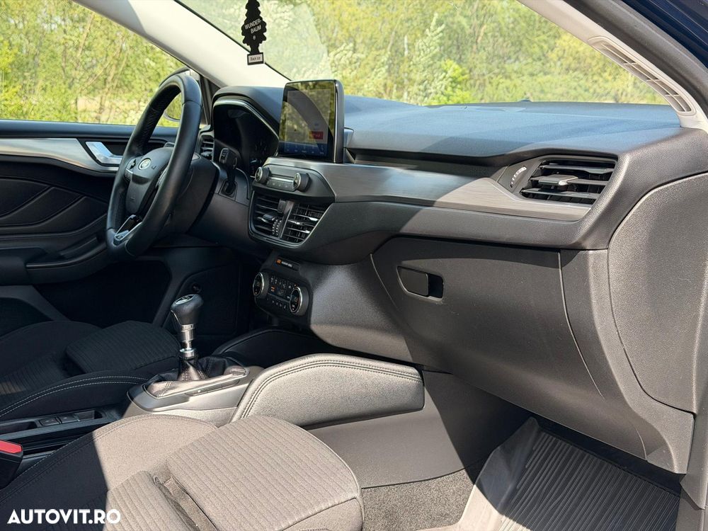 Ford Focus 2.0 EcoBlue Titanium - 21