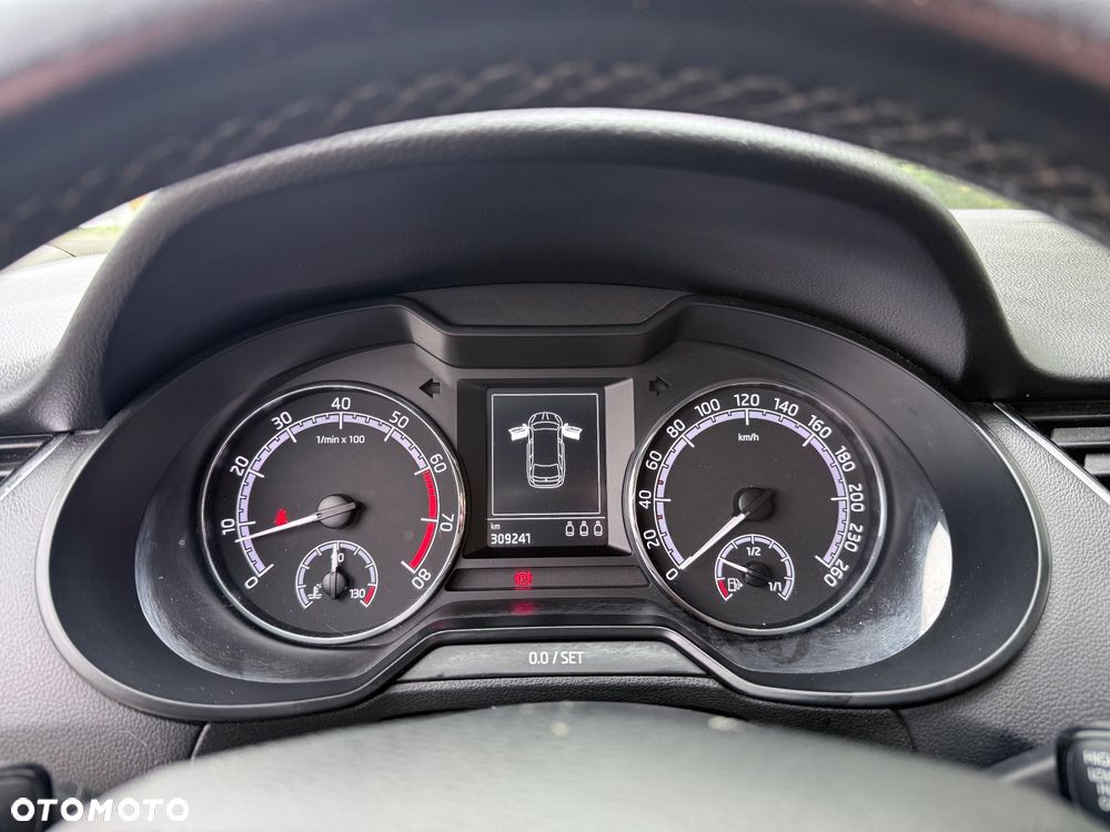 Skoda Octavia 1.4 TSI Ambition - 13