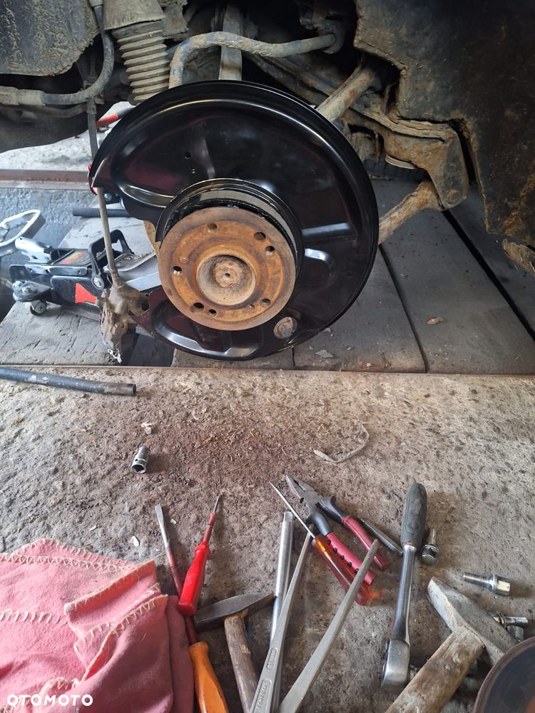 Mercedes-Benz W124 (1984-1993) - 29