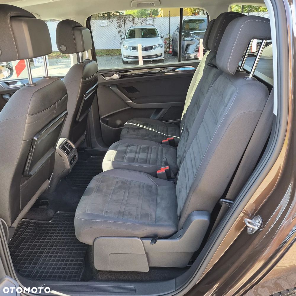 Volkswagen Touran 2.0 TDI BMT Highline - 10