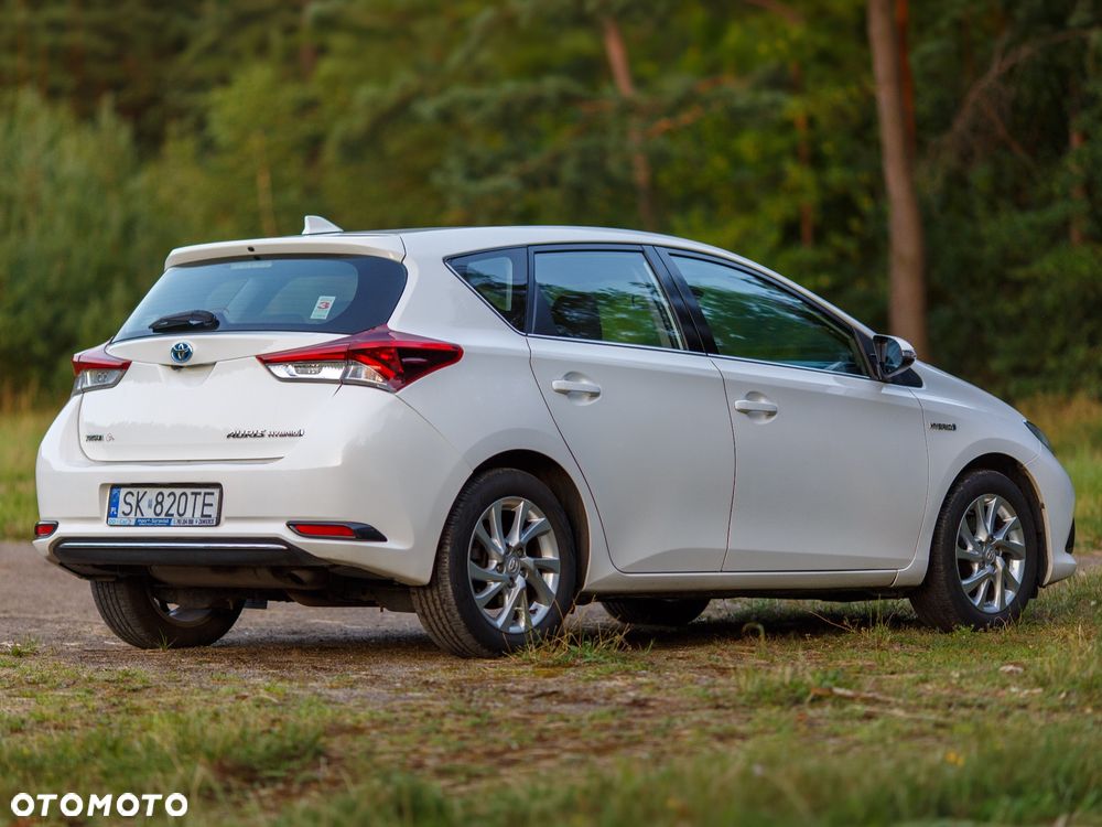Toyota Auris Hybrid 135 Active - 5