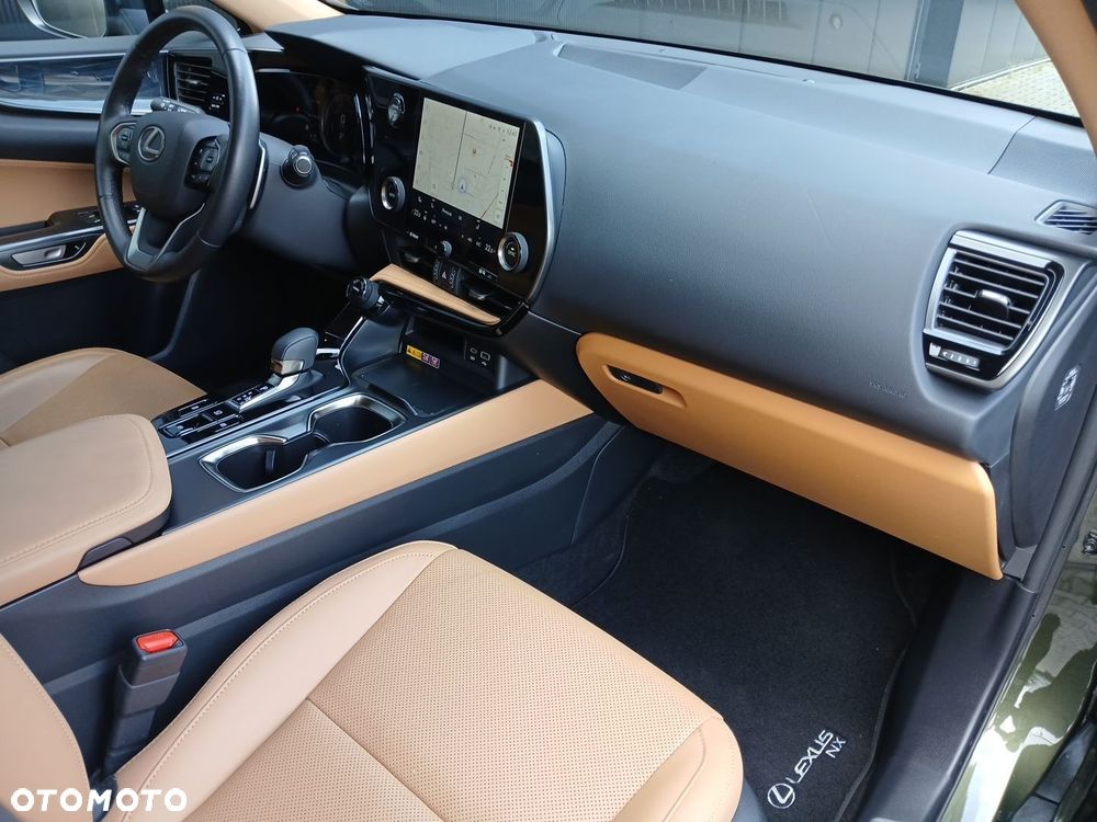 Lexus NX 350h Prestige 2WD - 24