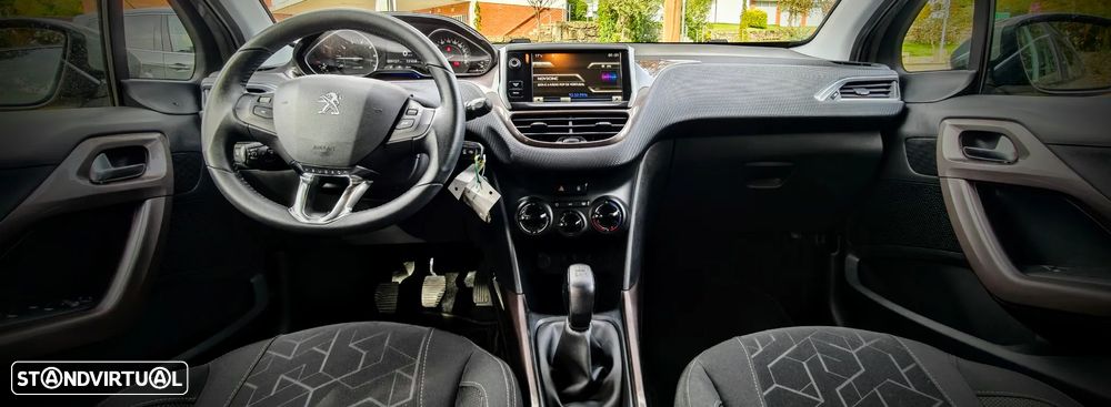 Peugeot 2008 1.2 PureTech Active - 17