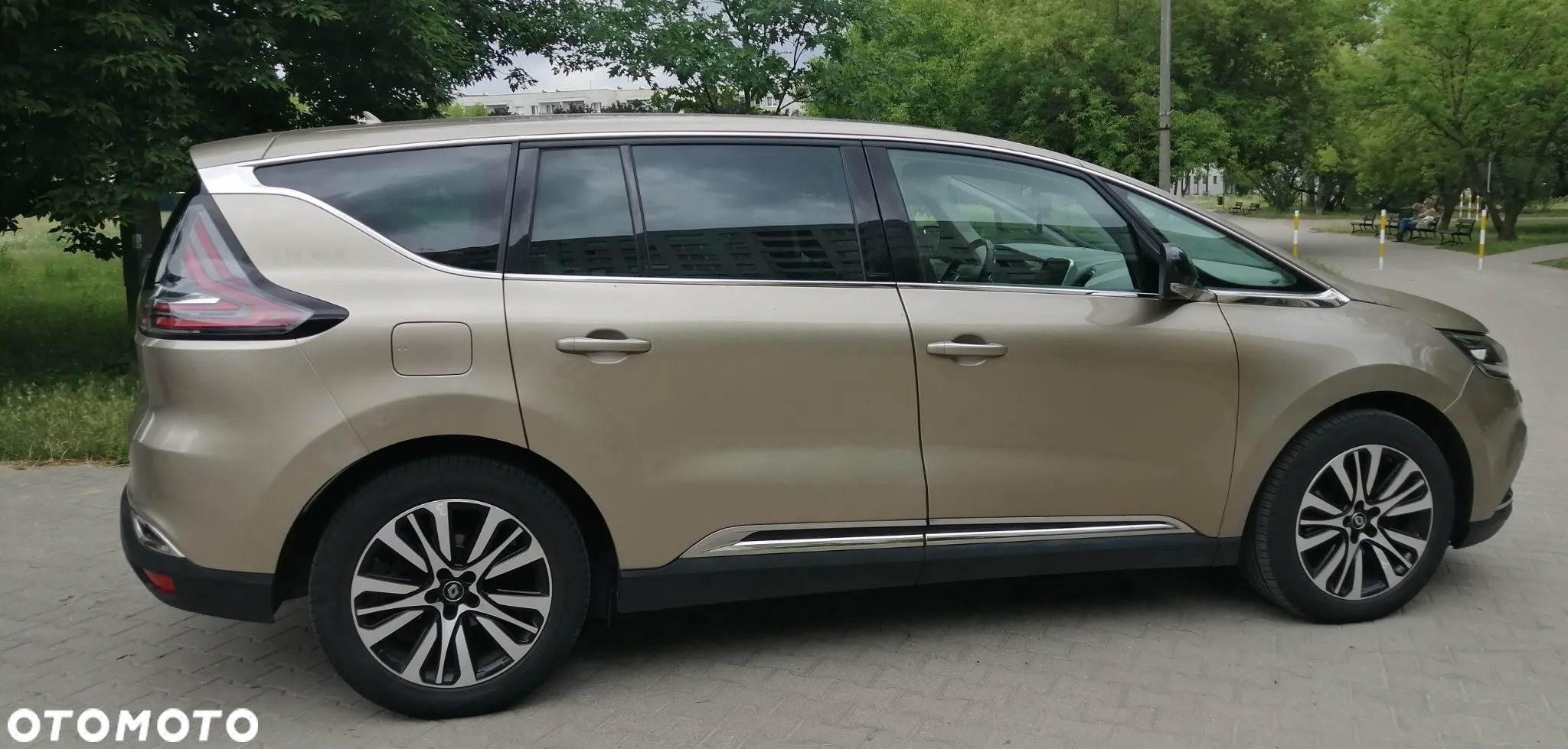 Renault Espace 2.0 Blue dCi Initiale Paris EDC - 4