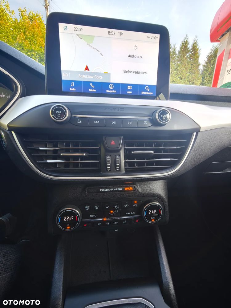 Ford Focus 1.0 EcoBoost STart-Stopp-System TITANIUM X - 32