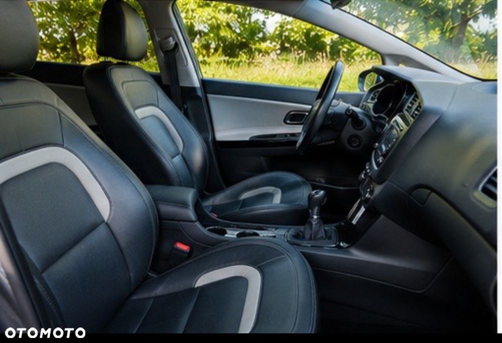 Kia Ceed 1.6 CRDi 128 Dream Team Edition - 7