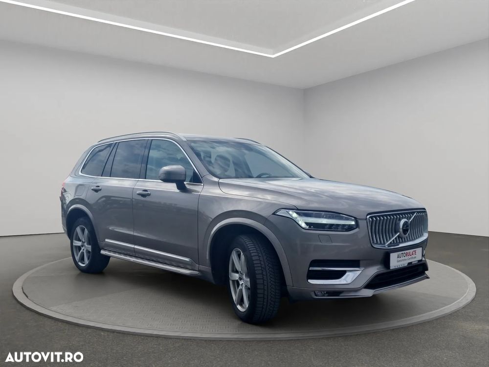 Volvo XC 90 - 8