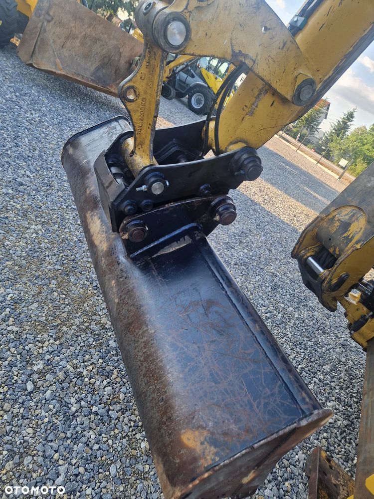 Caterpillar 432F2 - 11