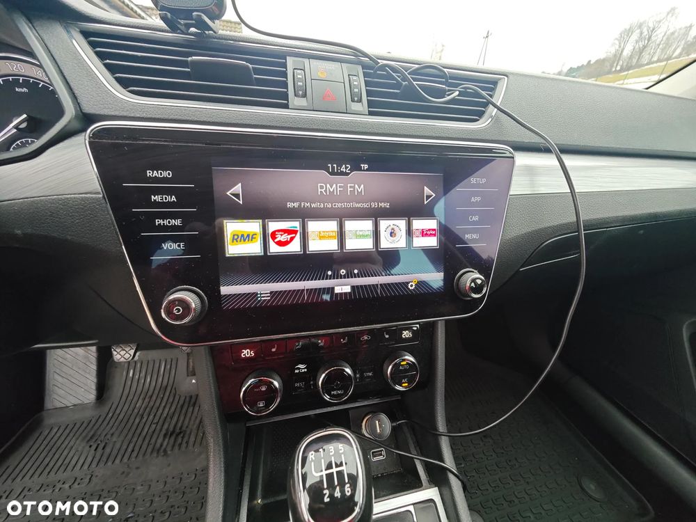 Skoda Superb 1.5 TSI Ambition - 10