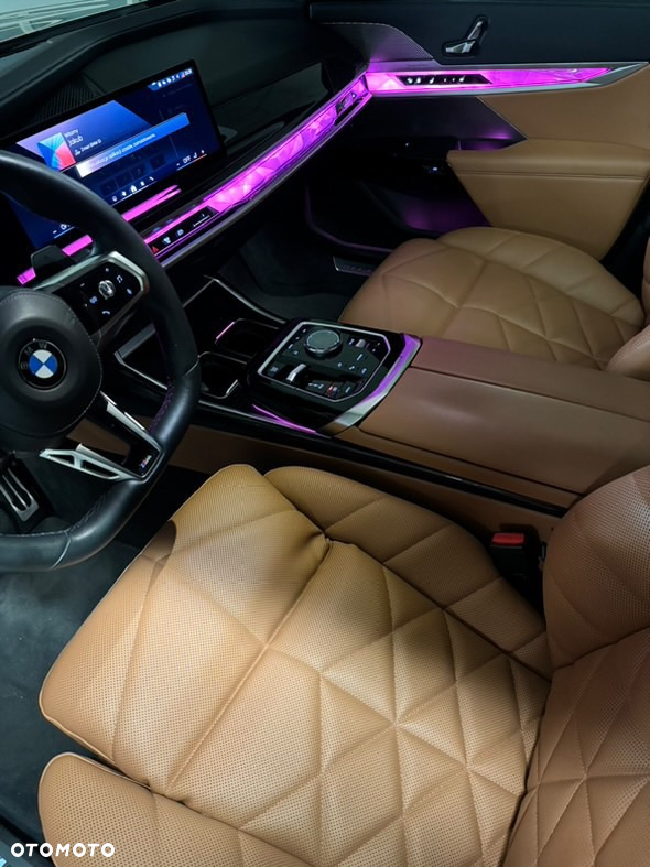 BMW Seria 7 - 16