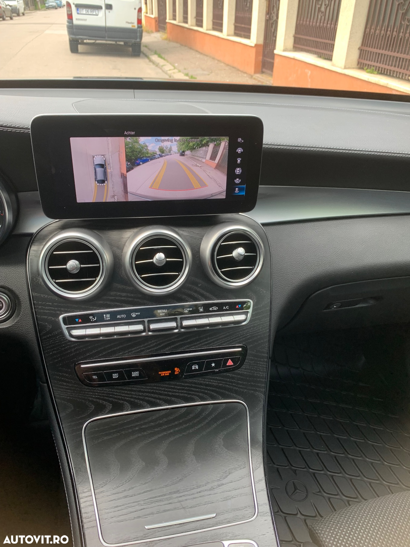Mercedes-Benz GLC Coupe 300 e 4Matic 9G-TRONIC Exclusive - 29