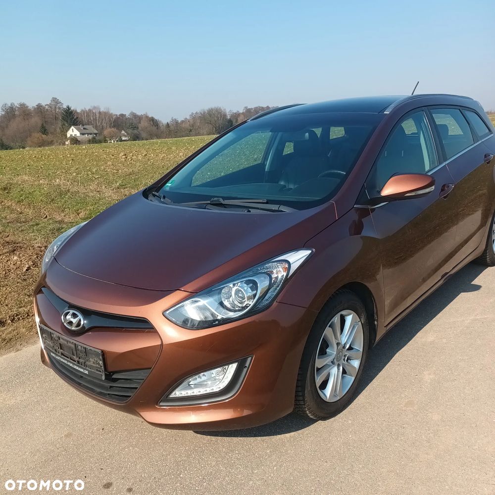 Hyundai i30 i30cw 1.6 CRDi Trend - 1